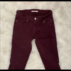 711 Levi’s Burgundy Pants